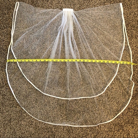 Wedding Veil - Picture 4 of 4